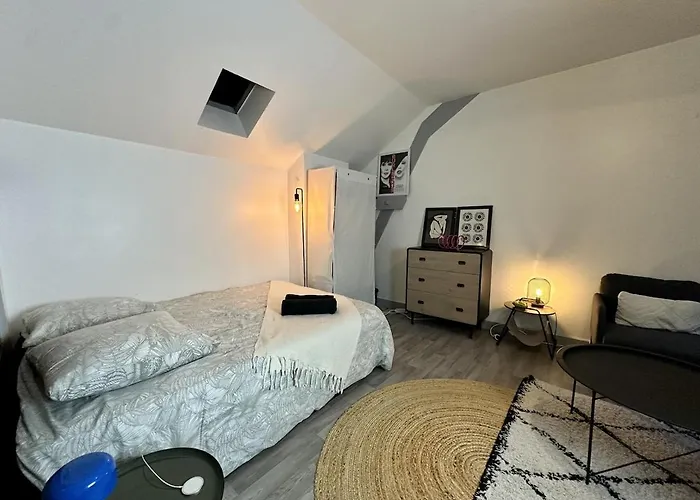 Le Comfy Proche & Paris Apartmán Lagny
